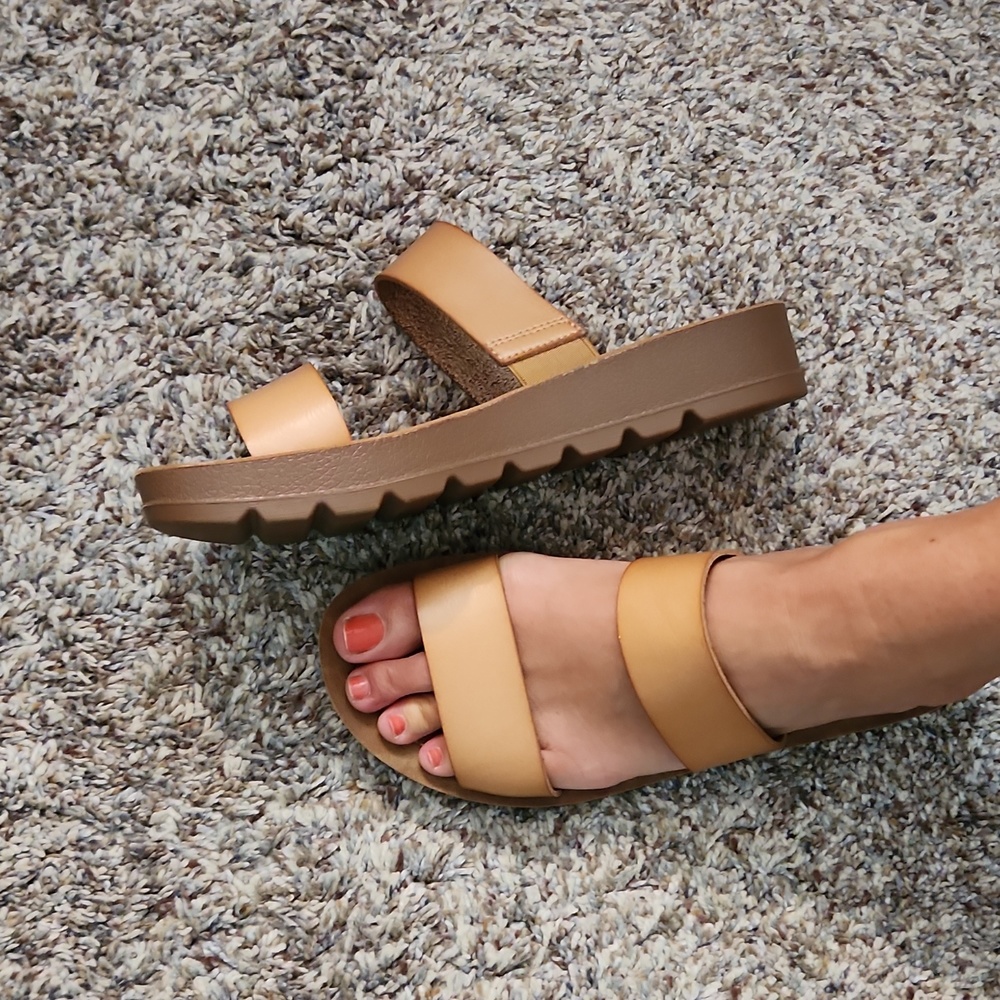 Xappeal sandals slides platforms